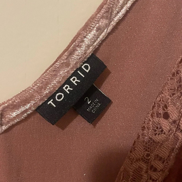 Torrid velvet lace cami - Picture 4 of 7